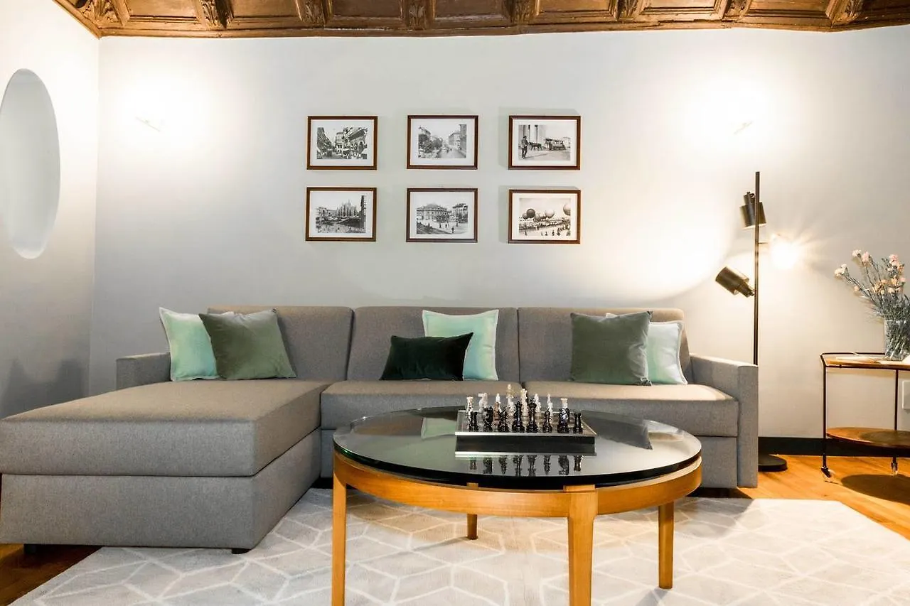 Joivy Luxurious Apt For 4 Near Duomo And Galleria Vittorio Μιλάνο