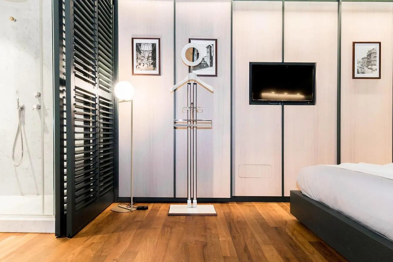 Joivy Luxurious Apt For 4 Near Duomo And Galleria Vittorio Μιλάνο 0*,