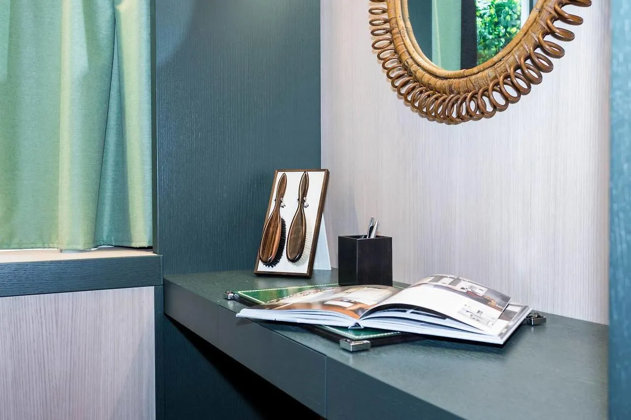Joivy Luxurious Apt For 4 Near Duomo And Galleria Vittorio Milan